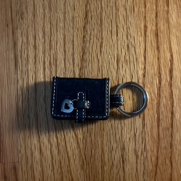 New Coach Keychains, Lot of 6 - Picture 10 of 13